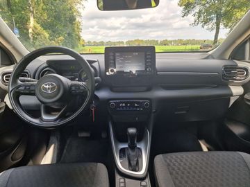 Car image 26