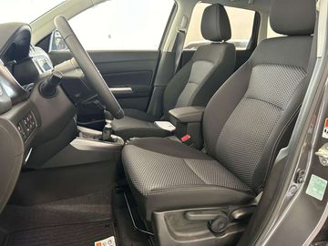 Car image 11