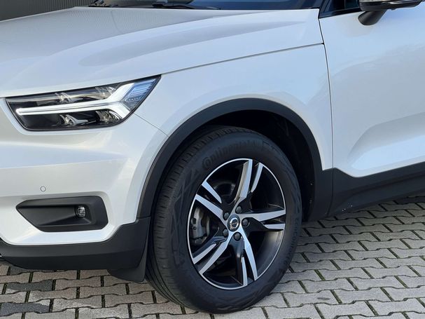 Volvo XC40 T2 95 kW image number 19