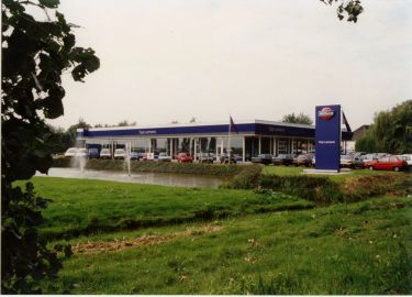 Car image 27