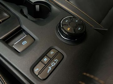 Car image 37