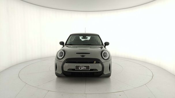 Mini Cooper SE Classic 135 kW image number 2