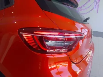 Car image 23
