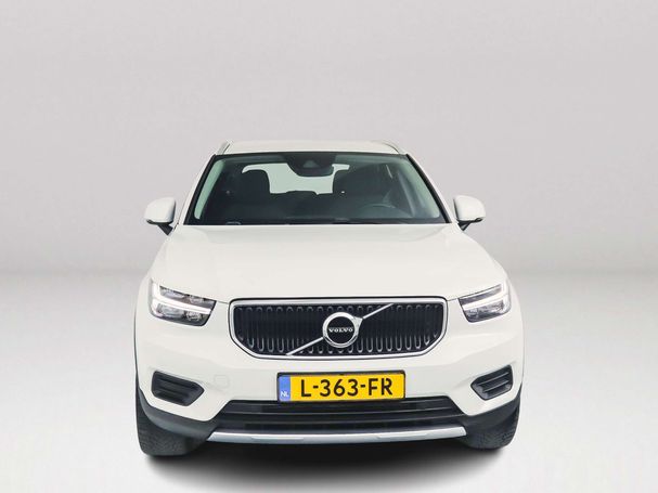 Volvo XC40 T2 Momentum 95 kW image number 9