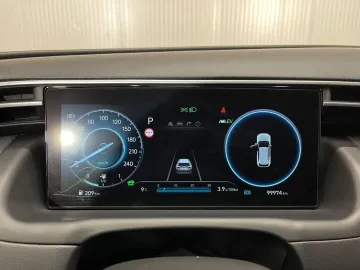 Car image 40