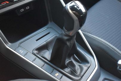 Car image 33