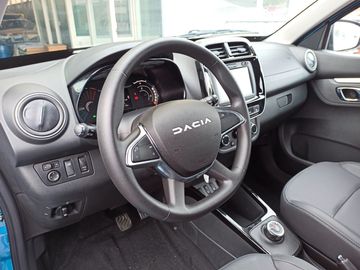 Car image 11