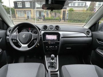 Car image 29