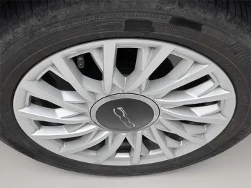 Car image 22