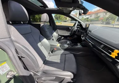 Car image 30