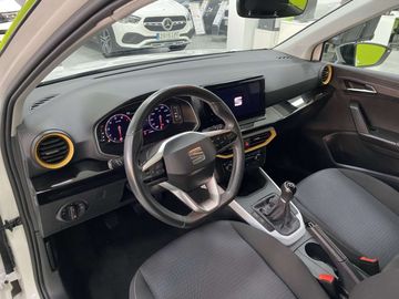 Car image 10