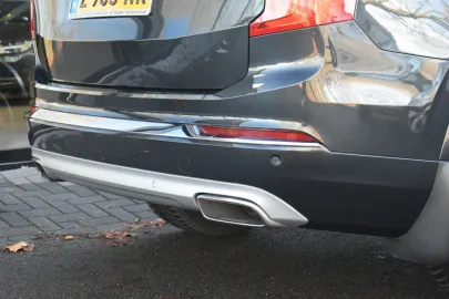 Car image 40
