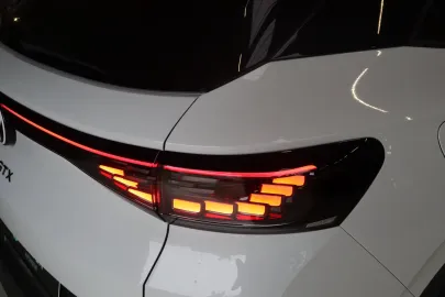 Car image 33