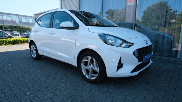 Hyundai i10 1.2 Trend 62 kW image number 2