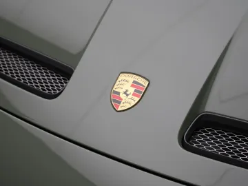 Car image 37