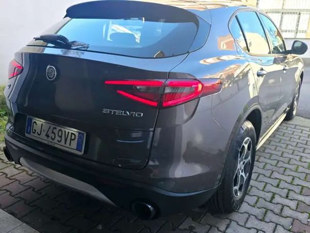 Alfa Romeo Stelvio 2.2 Q4 140 kW image number 6