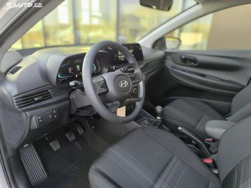 Car image 12