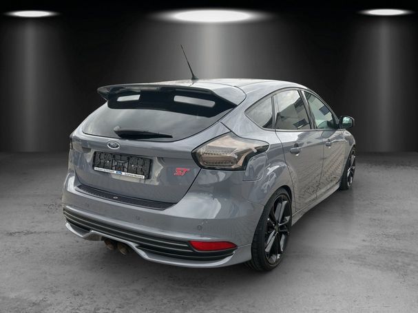 Ford Focus 2.0 EcoBoost ST 184 kW image number 2