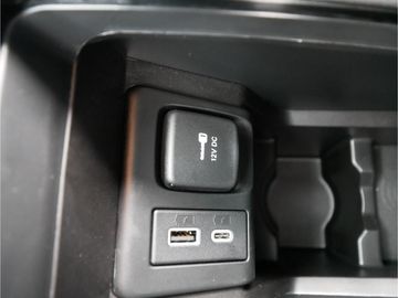 Car image 33