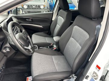 Car image 10