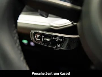 Car image 35