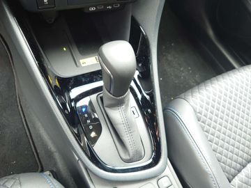 Car image 12