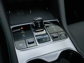 Car image 46