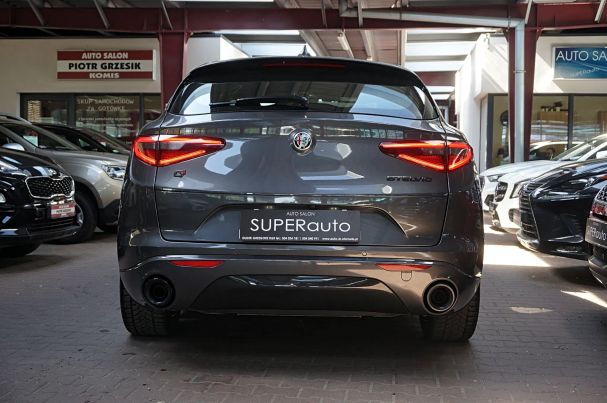 Alfa Romeo Stelvio 2.0 Turbo 206 kW image number 11