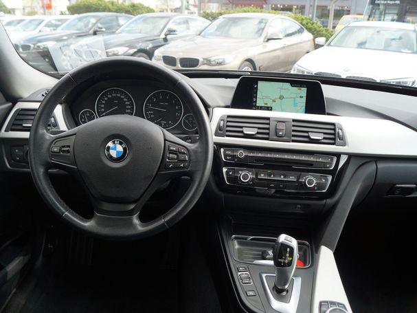 BMW 320i Gran Turismo 135 kW image number 8