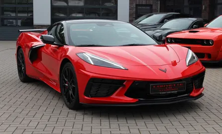 Car image 3