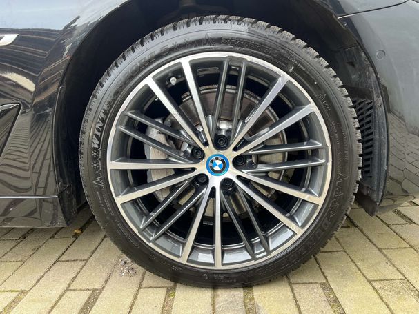 BMW 530 e 215 kW image number 21