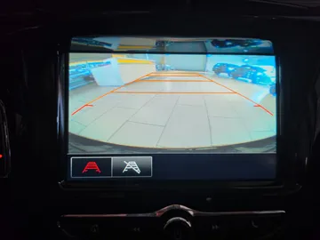 Car image 26
