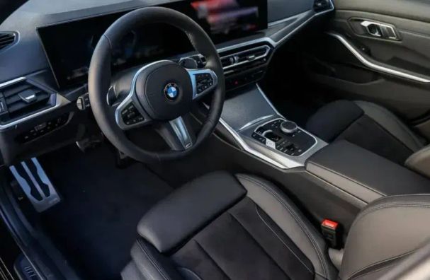 BMW 330i xDrive 180 kW image number 4