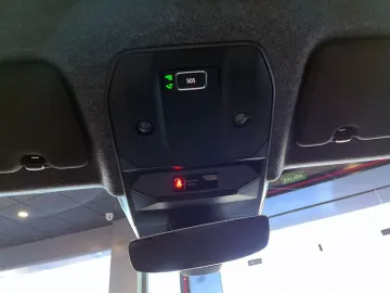 Car image 35