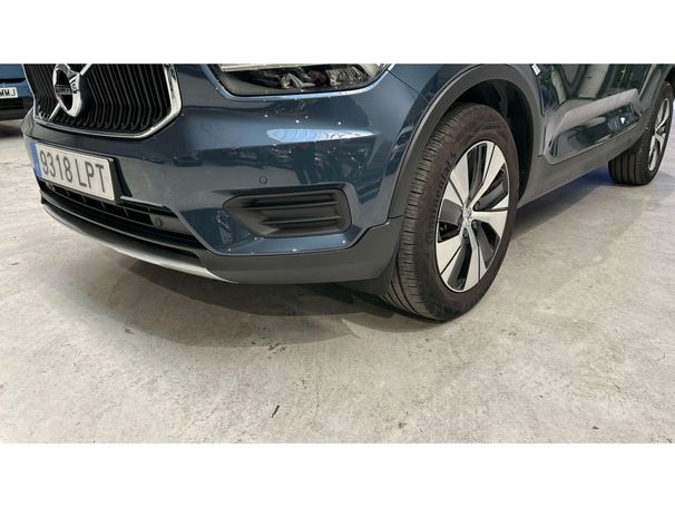 Volvo XC40 T2 Momentum 95 kW image number 15