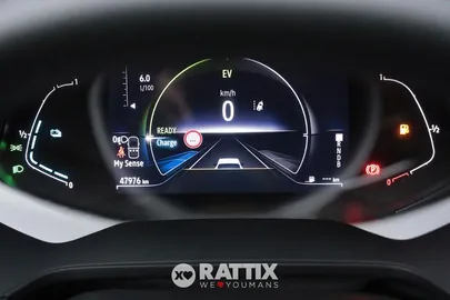Car image 15