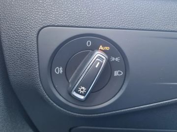 Car image 36