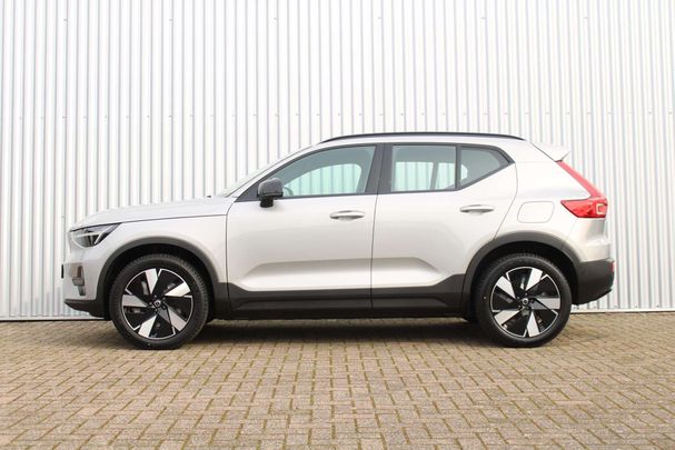 Volvo XC40 Single Motor Extended Range Plus 185 kW image number 4