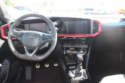 Car image 10