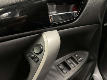 Car image 36