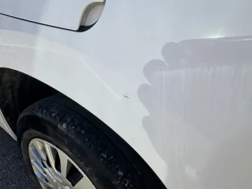 Car image 35