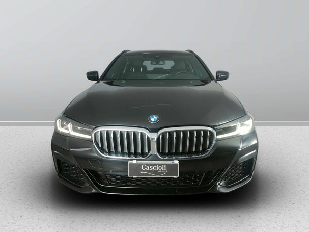 BMW 520d Touring xDrive 140 kW image number 2