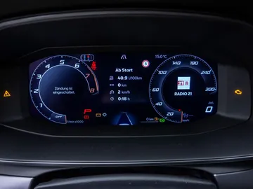 Car image 27