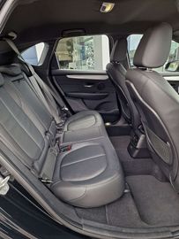 Car image 37