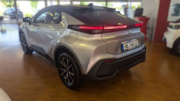 Toyota C-HR 2.0 Hybrid 145 kW image number 4