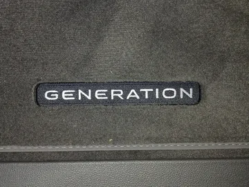 Car image 28
