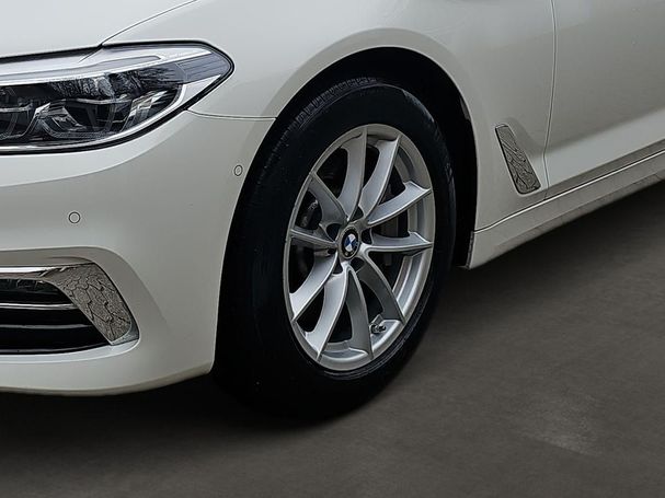 BMW 530d Touring xDrive 195 kW image number 9