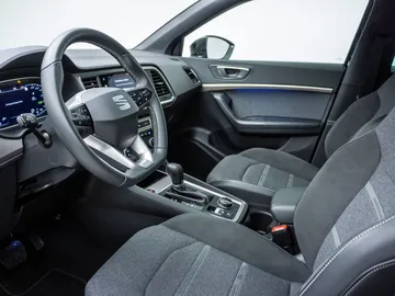 Car image 29