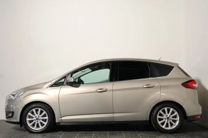 Car image 27