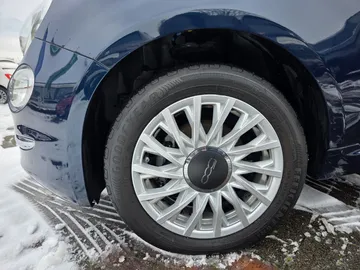Car image 16